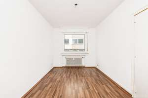 Stadtleben trifft Wohnkomfort: 3-Zimmer-Wohnung nahe Rheinauhafen – 50676 Altstadt/Süd, Köln – Vorschaubild 5