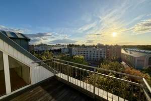 bezugsfreies 2,5 Zimmer Dachgeschoß mit Terrasse – Karolinenstr. 1D, 13507 Tegel, Berlin – Vorschaubild 2