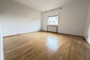 2 große Balkone, 2 Schlafzimmer, eine neue EBK, TGL-Bad, bei uns bekommen Sie ALLES! – Haselstr. 2, 65191 Bierstadt, Wiesbaden – Vorschaubild 10