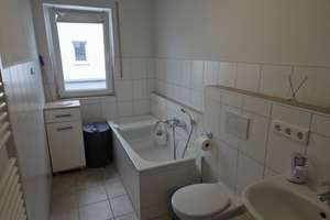 Mietwohnung mit EBK und zwei Balkonen in Ingolstadt-Ringsee – Frueaufstraße 11, 85053 Südost, Ingolstadt – Vorschaubild 6