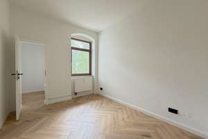 Eigennutz oder Invest: **5-Raum**2 Bäder**offenes Wohnen**2 Stellplätzen**SCHLOSSCHEMNITZ** – Die vollständige Adresse der Immobilie erhältst du vom Anbieter., 9113 Schloßchemnitz, Chemnitz – Vorschaubild 10