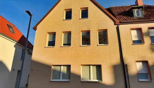 Bild von Mehrfamilienhaus mit 3 Parteien in Celle – Investition oder Eigenheim mit Garten