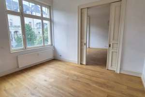 Altbauwohnung mit Aufzug im Einzeldenkmal - bezugsfrei – Die vollständige Adresse der Immobilie erhältst du vom Anbieter., 65185 Mitte, Wiesbaden – Vorschaubild 2