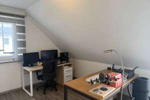 Schnuckeliges Einfamilienhaus mit Doppelgarage und kleinem Garten in Schwandorf – Die vollständige Adresse der Immobilie erhältst du vom Anbieter., 92421 Schwandorf – Vorschaubild 19