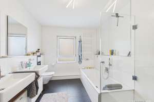 Großer Garten, Erdgeschoss, 4 Zimmer – ein modernes Zuhause mit Seltenheitswert – Die vollständige Adresse der Immobilie erhältst du vom Anbieter., 92318 Neumarkt in der Oberpfalz – Vorschaubild 8