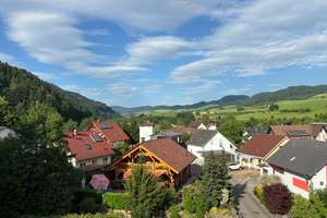 4-Zimmer-Dachgeschoss-Wohnung mit herrlichem Ausblick in Zell a. H./Unterharmersbach – Die vollständige Adresse der Immobilie erhältst du vom Anbieter., 77736 Zell am Harmersbach – Vorschaubild 3