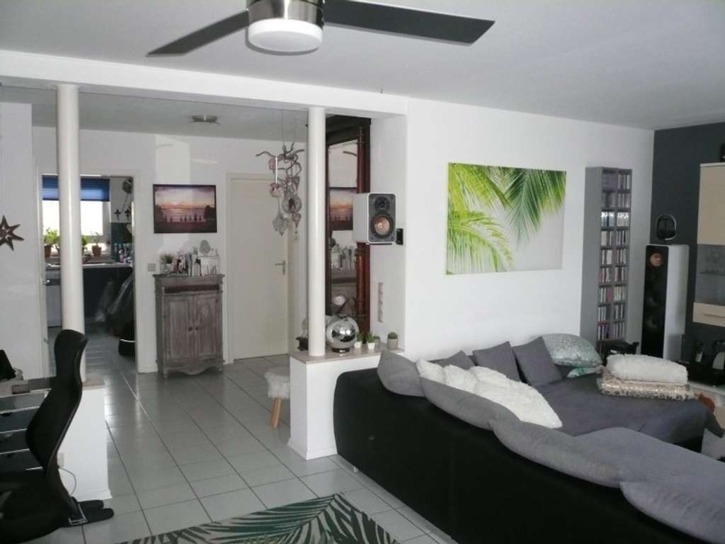 Immobilie in Muggensturm - Wunderschöne 3-Zimmer-Wohnung mit Balkon und verglastem Erker in 76461 Muggensturm   - Bild 3