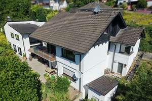 Zeitlose Eleganz trifft moderne Architektur – Ein Zuhause mit vielen Möglichkeiten! – Die vollständige Adresse der Immobilie erhältst du vom Anbieter., 53547 Hausen (Wied) – Vorschaubild 1