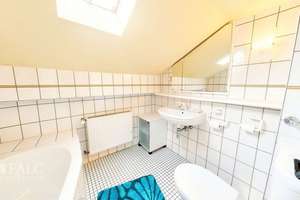 Familienglück mit Garten, Freiraum & unzähligen Möglichkeiten – Die vollständige Adresse der Immobilie erhältst du vom Anbieter., 57074 Siegen, Siegen – Vorschaubild 17