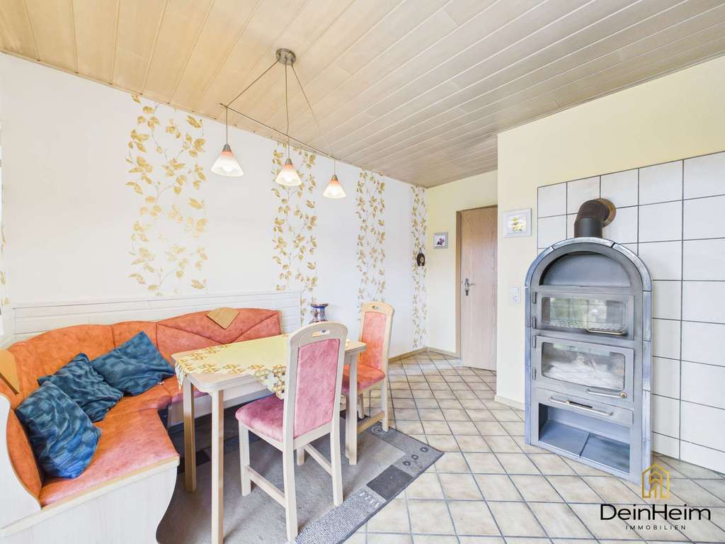 Immobilie in Rees - Stilvolle Doppelhaushälfte in ruhiger Lage von Rees – ca. 106 m² Wohnfläche mit Garage - Bild 2