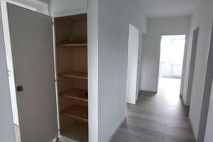 GANZ OBEN: 3-Zimmer-Wohnung mit Balkon in Moosfelde – Moosfelder Ring 9, 59755 Arnsberg – Vorschaubild 2