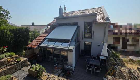 Bild von Appenheim - Schickes Einfamilienhaus mit separatem Wohnhaus in ruhiger Feldrandlage!