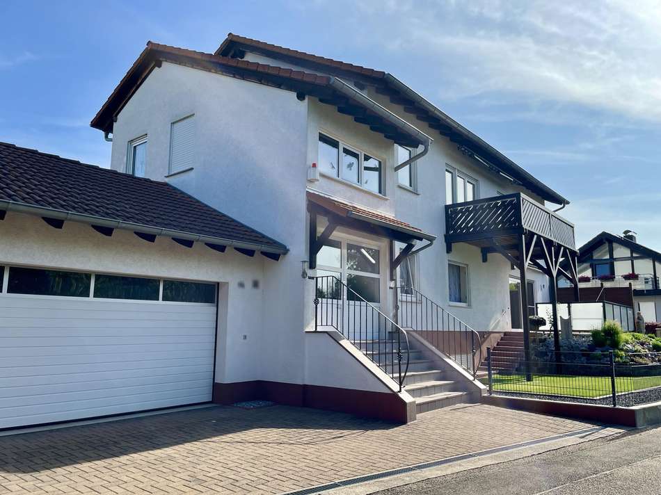 Hauseingang Wohnung OG