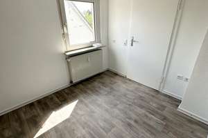 3-4 Zimmer Wohnung Top saniert  ( inkl. Jugendzimmer oder Büro) – Pfarrer-Jekel 16, 51381 Quettingen, Leverkusen – Vorschaubild 15