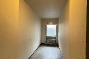 LICHTDURCHFLUTETE 3-ZIMMER-WOHNUNG MIT DACHBODEN IN TOPQUARTIER – Lennéstr. 16, 40477 Pempelfort, Düsseldorf – Vorschaubild 13