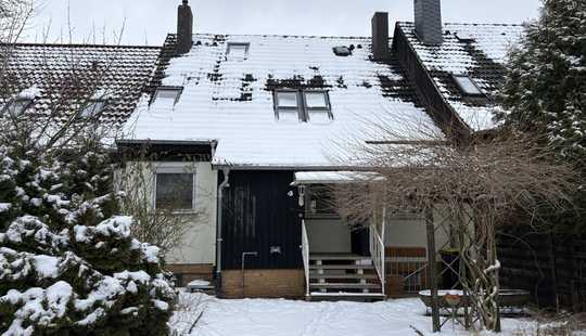 Bild von Exklusiv bei KARSTEN IMMOBILIEN: Reihenmittelhaus mit Potential, gut geschnitten in Burgdorf