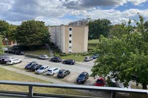 Frisch modernisierte 2-Zimmer-Wohnung in Kiel-Suchsdorf | WG-geeignet – Sylter Bogen 18, 24107 Suchsdorf, Kiel – Vorschaubild 9