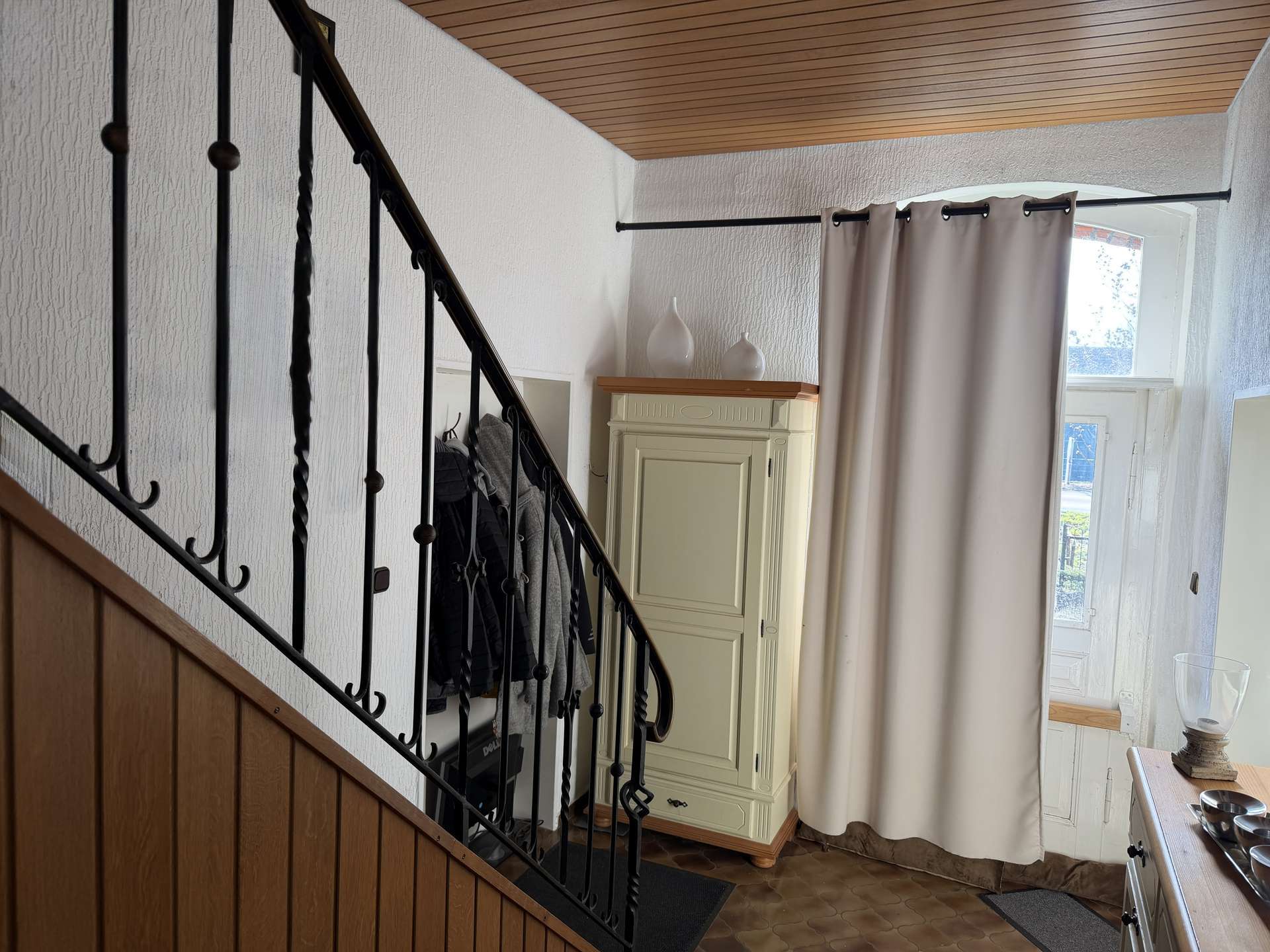 Immobilie in Schermbeck - Stilvoll modernisiertes Einfamilienhaus mit separatem Praxisbereich und großem Garten! - Bild 12