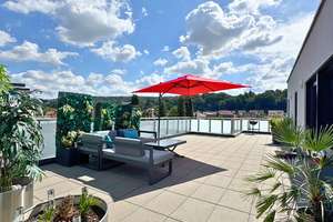 Neuwertiges luxuriöses + energieeffizientes Penthouse mit EBK + 2 TG-Stellplätzen – 66129 Bübingen, Saarbrücken – Vorschaubild 2