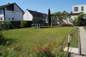 Idyllisch gelegener Bungalow am Feldrand-Platz für die ganze Familie | neuwertige Gastherme – Die vollständige Adresse der Immobilie erhältst du vom Anbieter., 65428 Rüsselsheim am Main – Vorschaubild 3