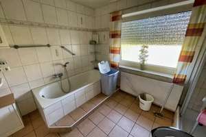 Zweifamilienhaus mit Nebengebäude bietet viel Platz – Die vollständige Adresse der Immobilie erhältst du vom Anbieter., 91596 Burk – Vorschaubild 6