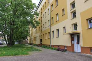 Gemütliche 3-Zimmer-Wohnung mit Balkon und Tageslichtbad  – frisch renoviert! – Amalienstr. 119, 6842 Innerstädtischer Bereich Mitte, Dessau-Roßlau – Vorschaubild 4