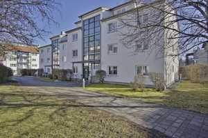 Gewinne fischen: Mehrfamilienhaus auf Erbpachtgrund OHNE Erbpachtzahlungen bis 2071 – Am Sonnnenhof 9, 82319 Starnberg (Kreis) – Vorschaubild 1