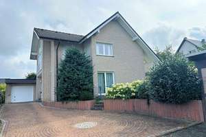 Hier wohnen Sie gut und schön! Einfamilienhaus mit großem Garten in ruhiger Lage von Warstein! – Die vollständige Adresse der Immobilie erhältst du vom Anbieter., 59581 Warstein – Vorschaubild 5