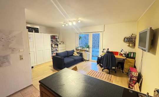 Vermietete 1-Zimmer- Wohnung mit Balkon in Mannheim-Neckarau