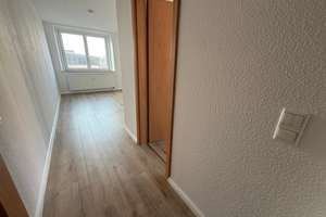 NEUE EBK möglich ******  - Bad mit Fenster / 2OG = DG – Beethovenstraße 40, 9130 Sonnenberg, Chemnitz – Vorschaubild 11