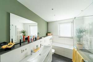 Moderne 3,5 Zimmer Wohnung in Stuttgart-West mit Balkon, Einbauküche, Aufzug, Tiefgarage, Wallbox – Ludwigstr. 45, 70176 Feuersee, Stuttgart – Vorschaubild 8