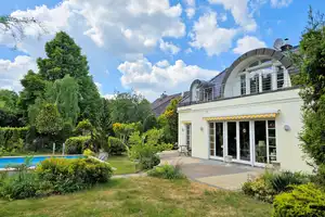 Architekten Villa mit Pool - uneinsehbarer Garten - direkt am Golfplatz und 350m zum Seddiner See – Potsdam-Mittelmark (Kreis) – Vorschaubild 6