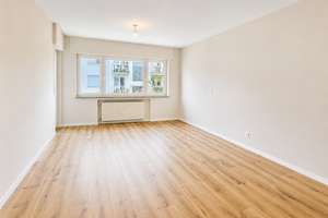 Helle 3 Zimmer Wohnung mit zwei Balkonen und Garage in Stuttgart - Luginsland – 70327 Luginsland, Stuttgart – Vorschaubild 4