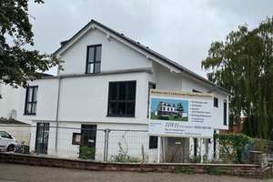 R E S E R V I E R T! Ihre Neubau-Doppelhaushälfte am Bad Vilbeler Niederberg! – Die vollständige Adresse der Immobilie erhältst du vom Anbieter., 61118 Bad Vilbel – Vorschaubild 1