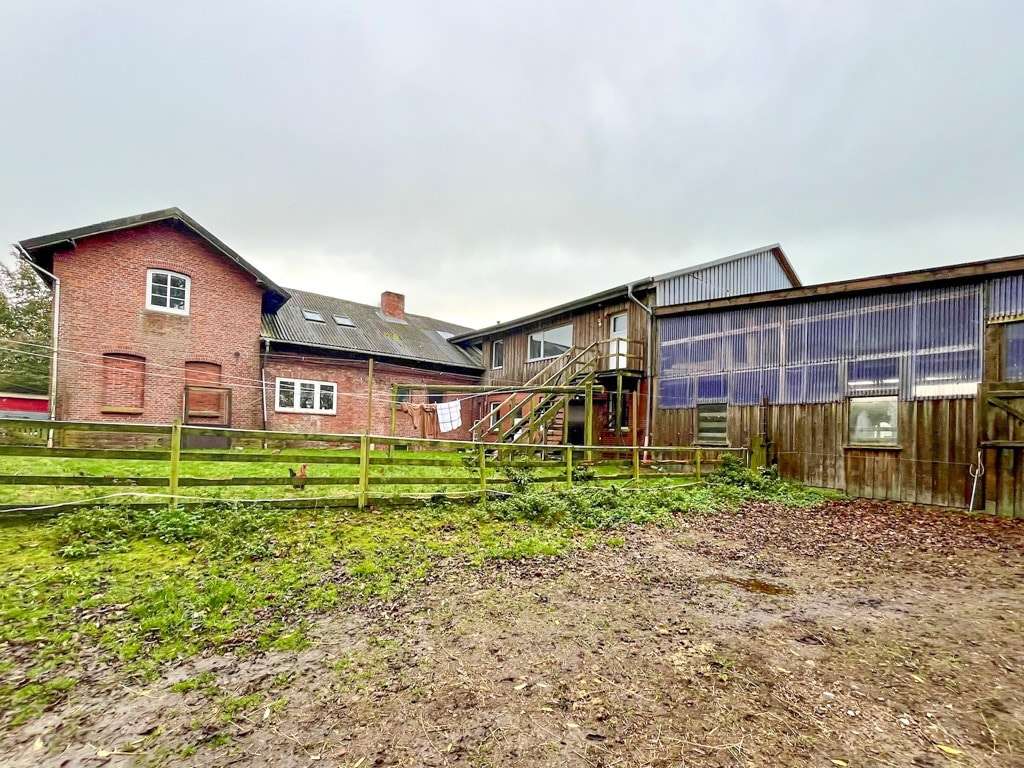 Resthof im Außenbereich auf sehr großem Grundstück, Nordfriesland Kreis – Bild 2