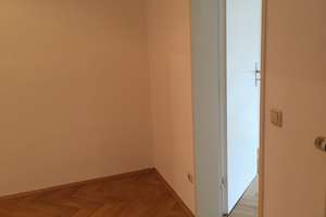 Moderne 3 Zi. Altbau-Wohnung in zentraler Lage – Schhleißheimer Str. 42, 80333 Augustenstraße, München – Vorschaubild 3