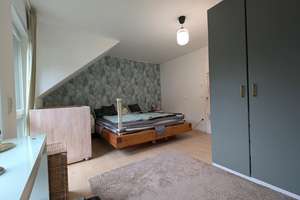 Moderne Doppelhaushälfte in Hennef – Baujahr 2022 mit PV-Anlage – Die vollständige Adresse der Immobilie erhältst du vom Anbieter., 53773 Hennef (Sieg) – Vorschaubild 10