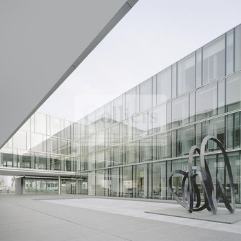 Moderne Büroräume mit vollausgestattetem Konferenzraum in zentraler Lage!