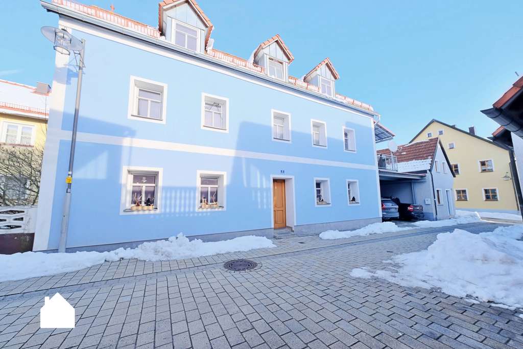 Immobilie in Pressath - Zwei Stadthausjuwele mit Historik – seltene Gelegenheit mit bleibendem Wert - Bild 0