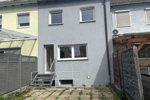 Saniertes Reihenmittelhaus in Reutlingen: Vier Zimmer auf 90 Quadratmetern – Marienbader Straße 36, 72760 Reutlingen-Mitte, Reutlingen – Vorschaubild 2