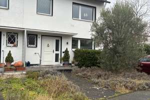 Charmantes Einfamilienhaus mit Garage in Köln-Widdersdorf