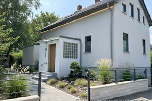 10363 - Modernes saniertes Einfamilienhaus mit Dachterrasse in Frankfurt-Praunheim – 60488 Praunheim, Frankfurt am Main – Vorschaubild 1