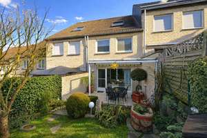 Familienfreundliches Reihenmittelhaus mit 5 Zimmern, Terrasse, Garten und Garage – Die vollständige Adresse der Immobilie erhältst du vom Anbieter., 53773 Hennef (Sieg) – Vorschaubild 2