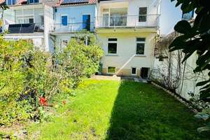Reihenmittelhaus mit 6 Zimmern und Garage in Schwachhausen