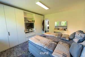 Property thumbnail 8