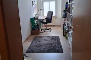 3-Zimmer-Wohnung in Plauen: Raum für Ihre Ideen – Die vollständige Adresse der Immobilie erhältst du vom Anbieter., 8525 Reißiger Vorstadt, Plauen – Vorschaubild 2