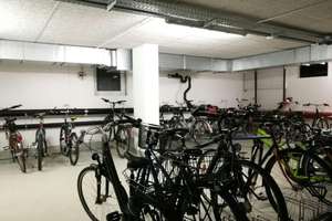 2 Zimmer Wohnung mit Einbauküche und Erker, teilmöbliert – Chausseestr.  122, 10115 Mitte (Ortsteil), Berlin – Vorschaubild 9