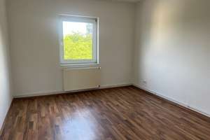 Wohnung mit Aussicht! Idealer Grundriss auf 63 m² Wohnfläche und den Komfort eines Balkons – 38226 Lebenstedt, Salzgitter – Vorschaubild 2