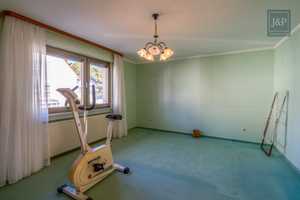 Südausrichtung, großer Garten und viel Platz: Sanierungsbedürftiges Einfamilienhaus in ruhiger Lage! – Mainz – Vorschaubild 16
