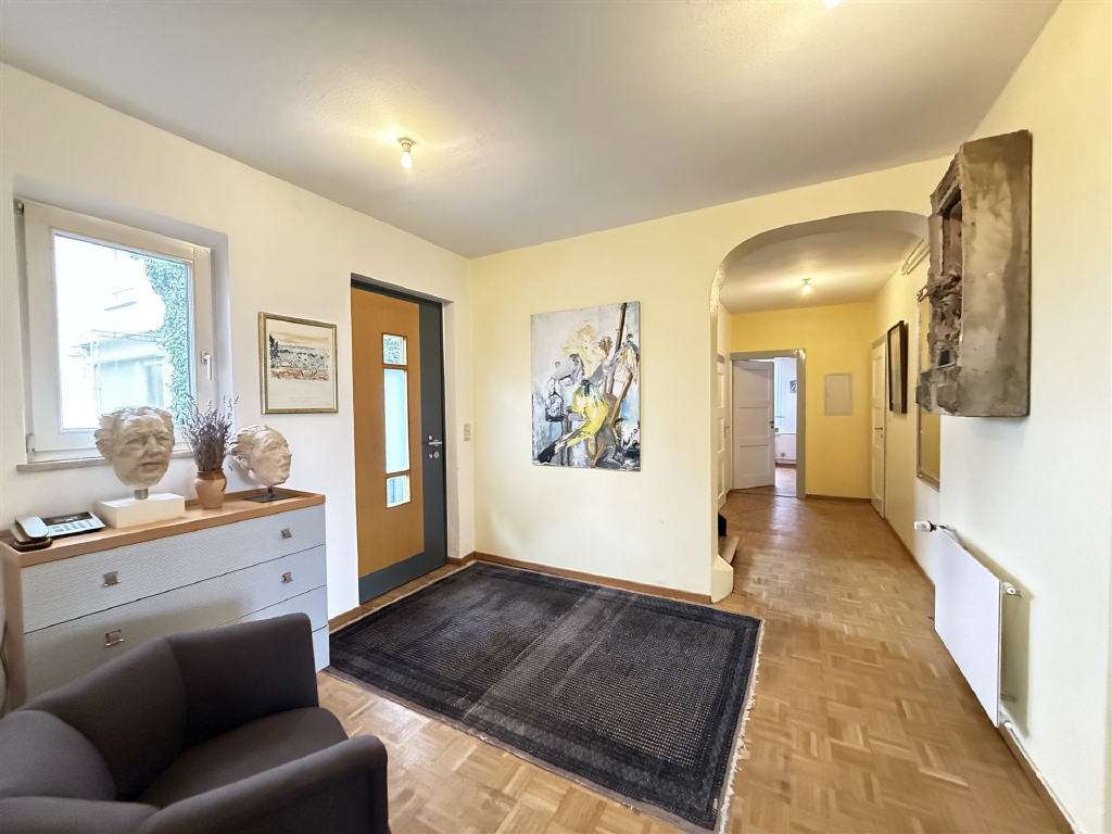 Immobilie in Weiterstadt - Repräsentatives freistehendes Einfamilienhaus mit außergewöhnlich viel Platz - Bild 9